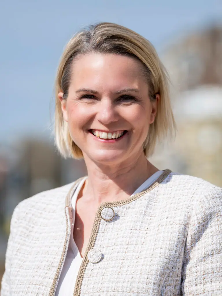Tamsin Hoyles
